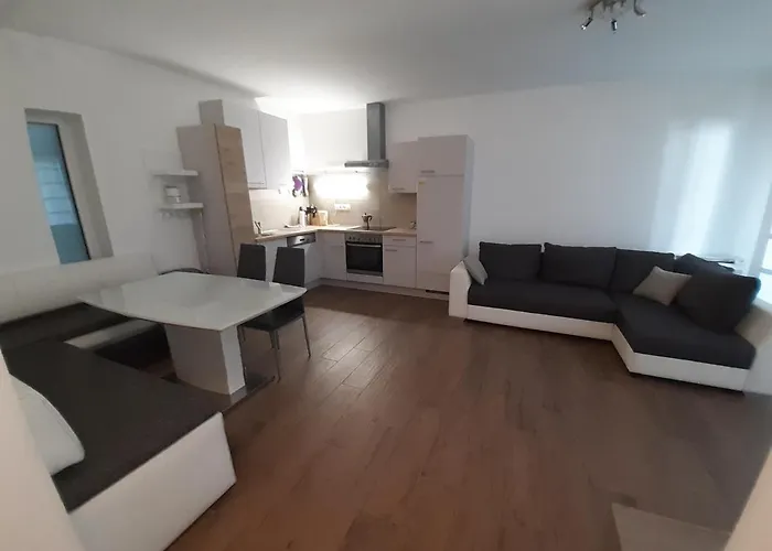 Апартаменты Beach Home *